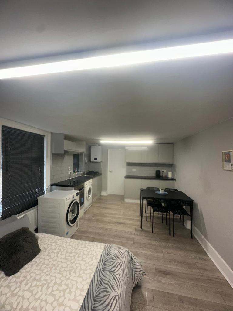 Super Central 2 Bed Flat Londra Esterno foto