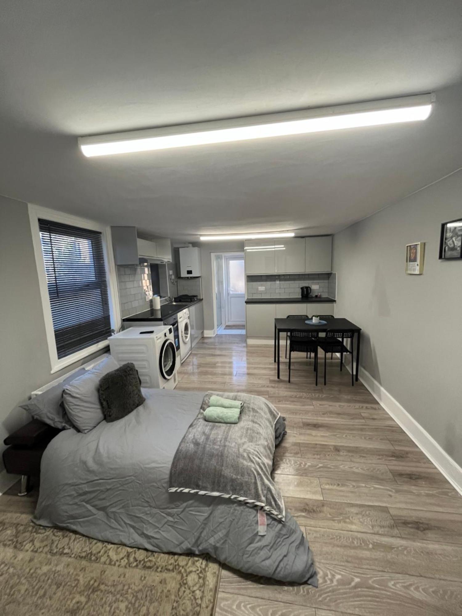 Super Central 2 Bed Flat Londra Esterno foto